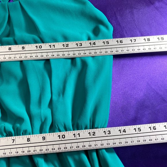 📌BCX Jade Green Maxi Dress with beautiful back - Picture 10 of 14